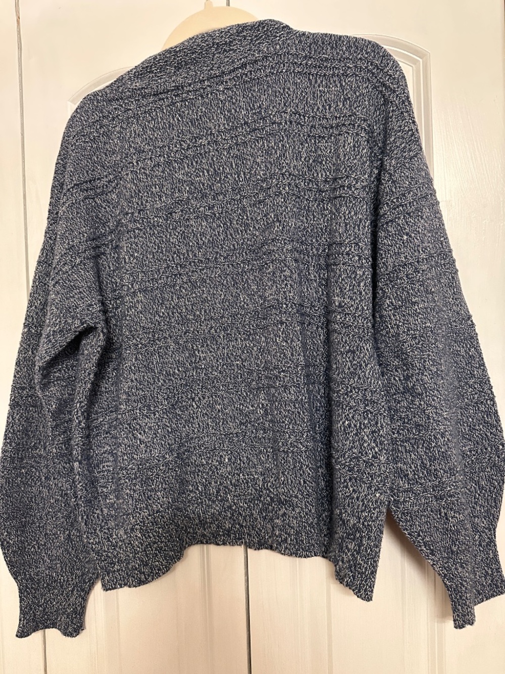 Cupcakes and Cashmere button front blue and white cardigan - Picture 4 of 6